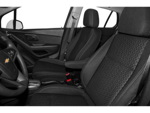 Used 2015 Chevrolet Trax LT w/ LT Sun and Sound Package FWD image 12