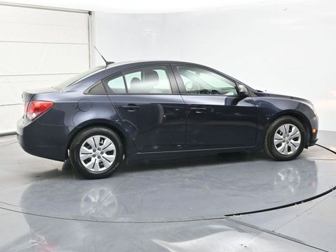 Used 2014 Chevrolet Cruze LS image 21