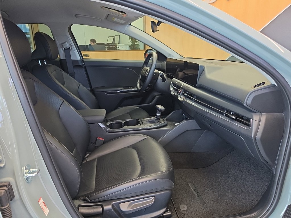 Certified 2026 Kia K4 EX FWD image 49