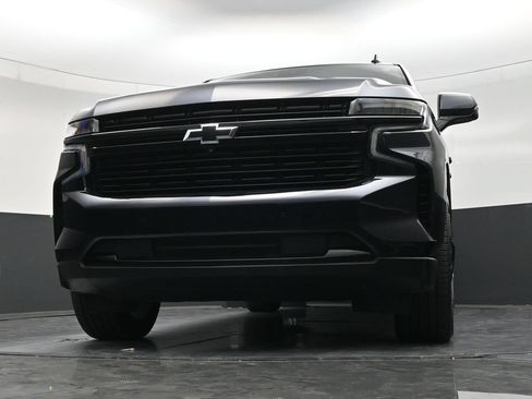 Used 2024 Chevrolet Suburban RST w/ Luxury Package RWD image 27