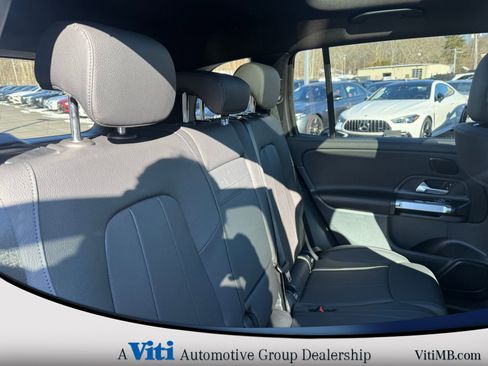 Used 2026 Mercedes-Benz GLB 250 4MATIC image 28