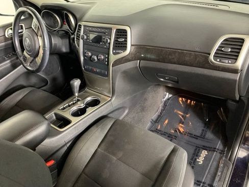 Used 2011 Jeep Grand Cherokee Laredo w/ Security & Convenience Group AWD/4WD image 19