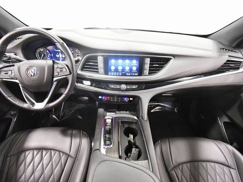 Used 2023 Buick Enclave Avenir image 3
