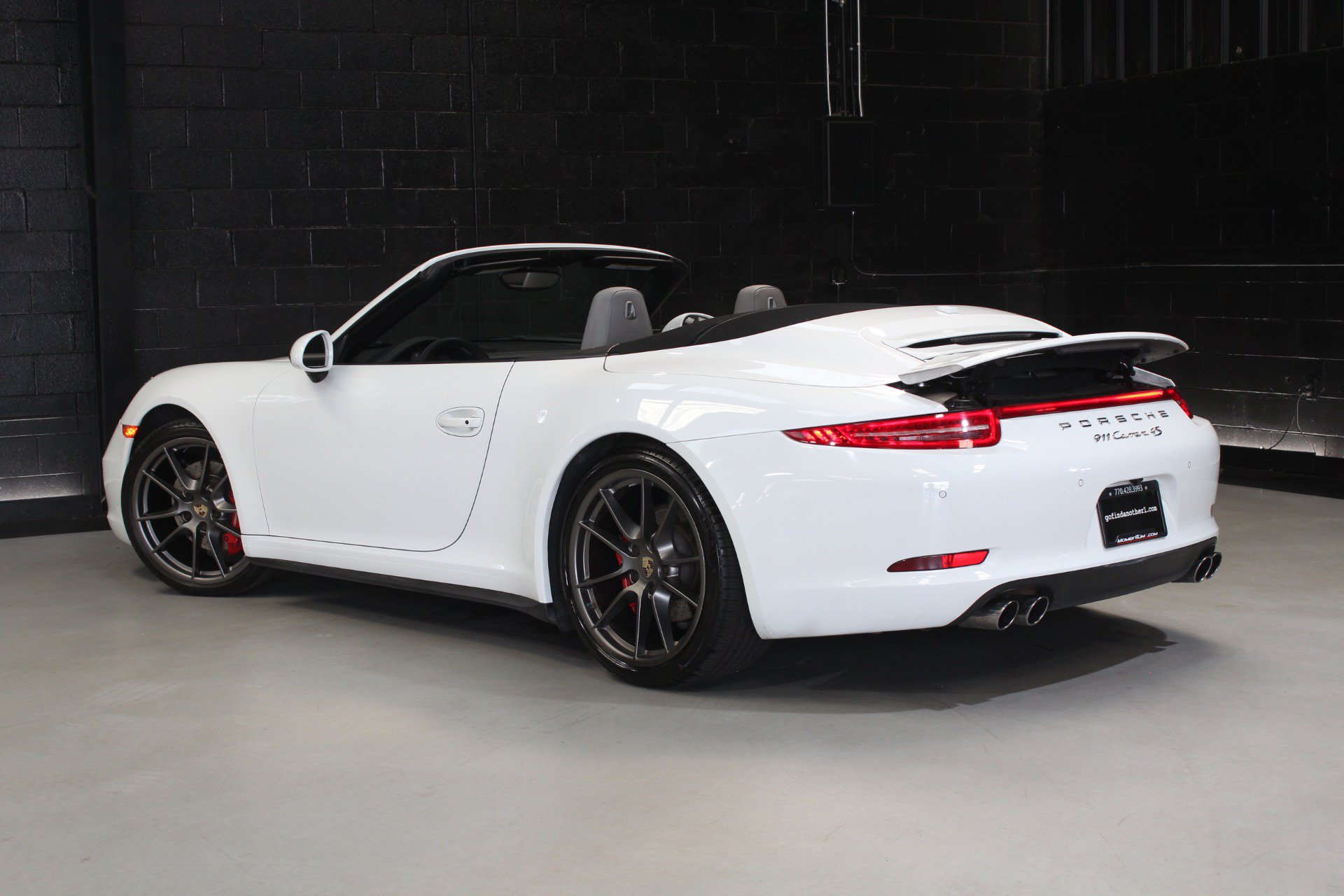 Used 2013 Porsche 911 Carrera 4S AWD/4WD image 17