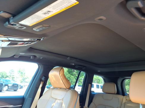 Used 2023 Jeep Grand Cherokee Summit w/ Advanced Protech Group IV AWD/4WD image 6