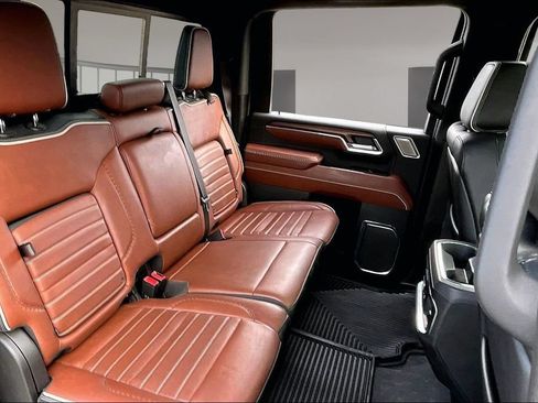 Used 2024 GMC Sierra 2500 Denali Ultimate w/ Max Trailering Package AWD/4WD image 29