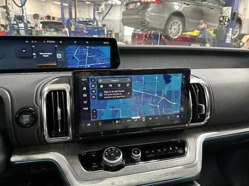 New 2026 Ford Expedition Platinum w/ Platinum Ultimate Package image 22