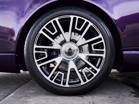 Used 2008 Rolls-Royce Phantom Drophead Coupe image 28