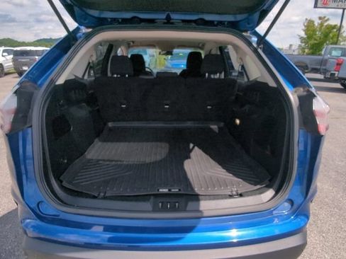 Used 2020 Ford Edge SE FWD image 32