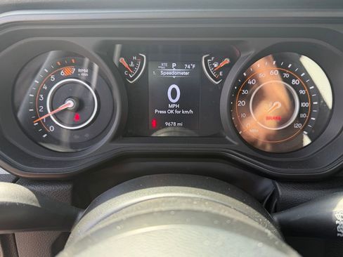 Used 2024 Jeep Wrangler Sport image 10