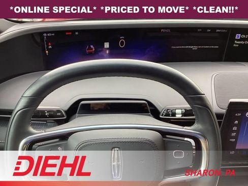 Used 2024 Lincoln Nautilus Premier w/ Jet Appearance Package AWD/4WD image 25