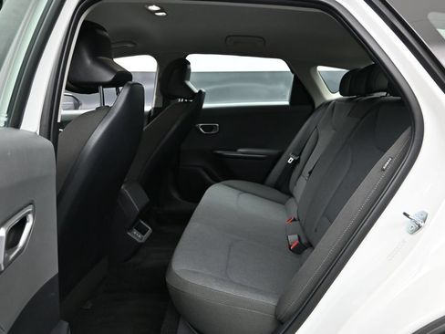 Used 2025 Kia K4 FWD image 16