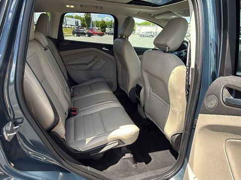 Used 2019 Ford Escape Titanium AWD/4WD image 18