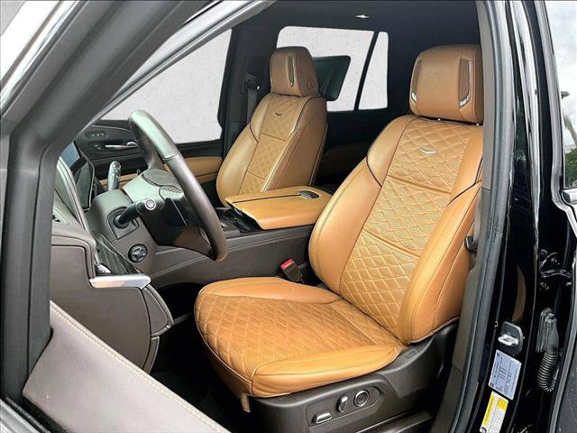 Used 2021 Cadillac Escalade Sport w/ Driver Assist Tech Package AWD/4WD image 27