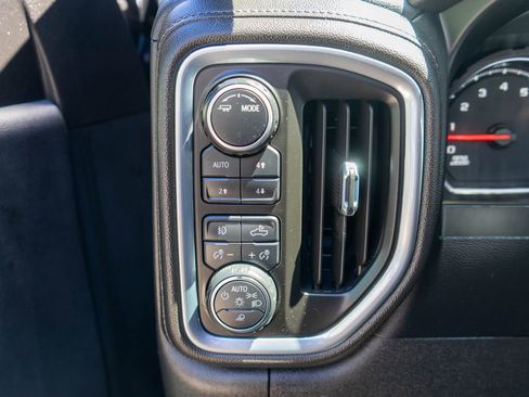 Used 2022 Chevrolet Silverado 1500 LT Trail Boss w/ Safety Package AWD/4WD image 17