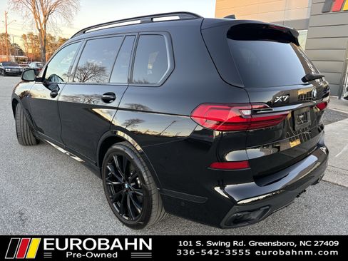 Used 2021 BMW X7 xDrive40i w/ M Sport Package image 3
