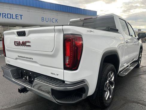 Certified 2022 GMC Sierra 1500 SLT w/ SLT Convenience Package image 25