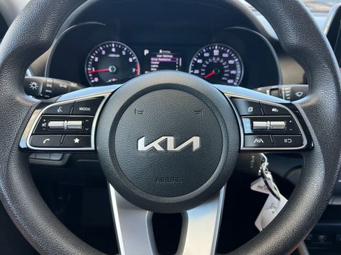 Used 2024 Kia Forte LXS FWD image 22
