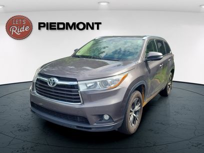 Used 2016 Toyota Highlander XLE