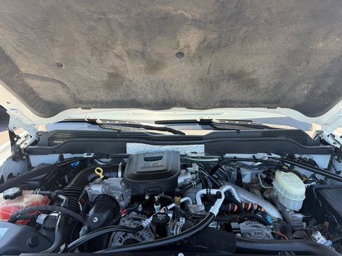 Used 2016 Chevrolet Silverado 2500 LT AWD/4WD image 19