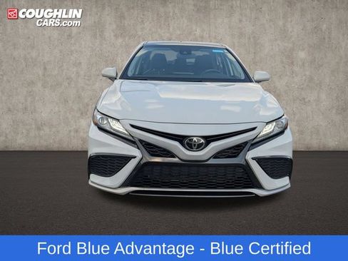 Used 2024 Toyota Camry XSE FWD image 3