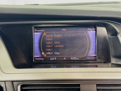 Used 2010 Audi A4 2.0T Premium image 14