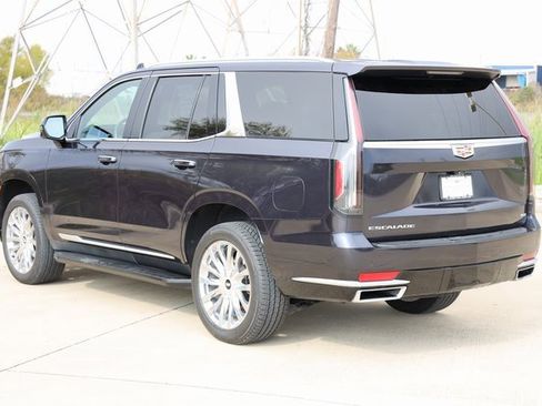 Certified 2022 Cadillac Escalade Premium Luxury image 6