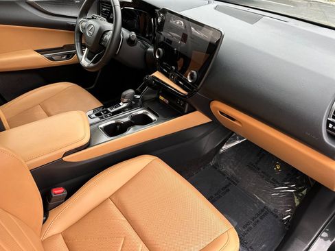 Used 2025 Lexus NX 450h+ AWD w/ Accessory Package (Z1) image 18