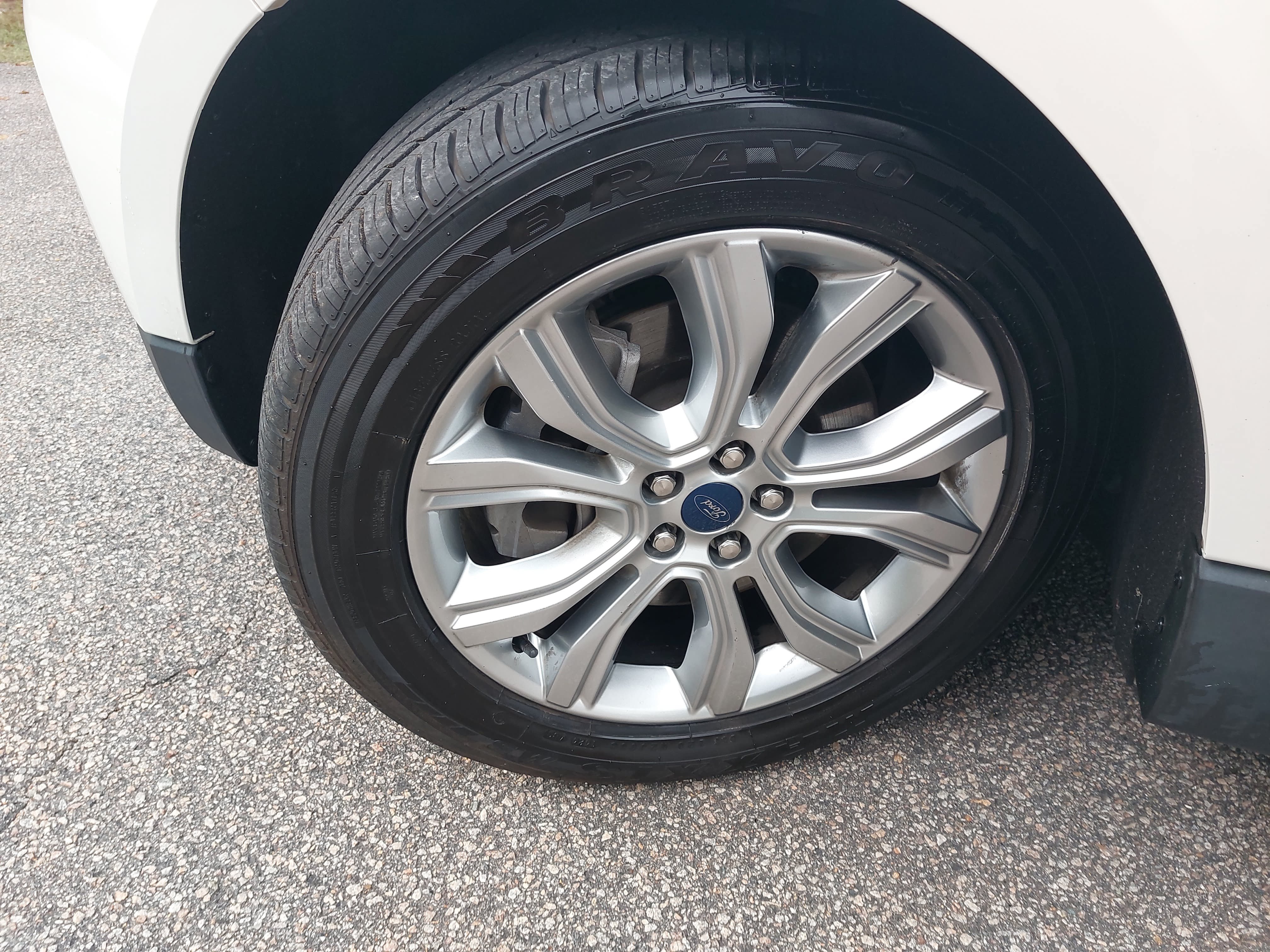 Used 2021 Ford Edge Titanium AWD/4WD image 32