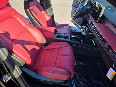 New 2026 Lincoln Corsair Reserve image 10