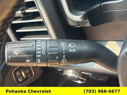 Used 2019 Ford Expedition XLT w/ Equipment Group 202A AWD/4WD image 10