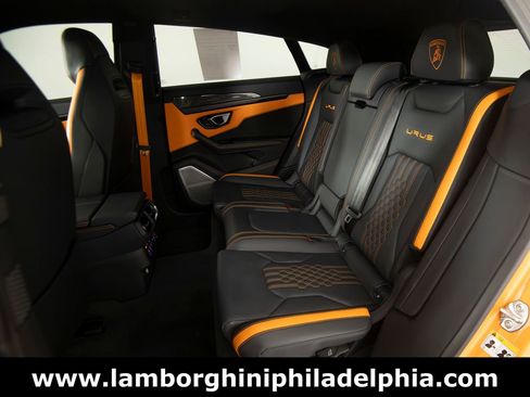 Used 2024 Lamborghini Urus S AWD/4WD image 41