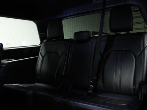 Used 2019 Ford Expedition Limited w/ Equipment Group 301A image 14