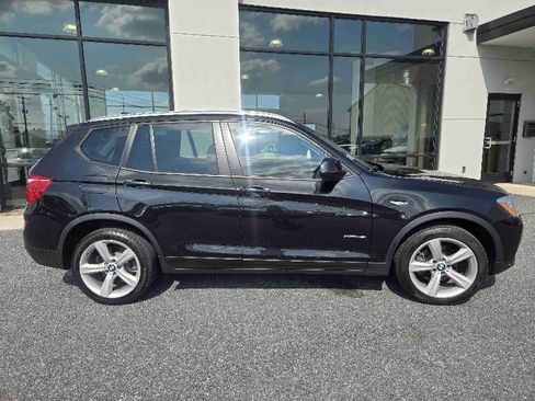 Used 2017 BMW X3 xDrive28i image 2