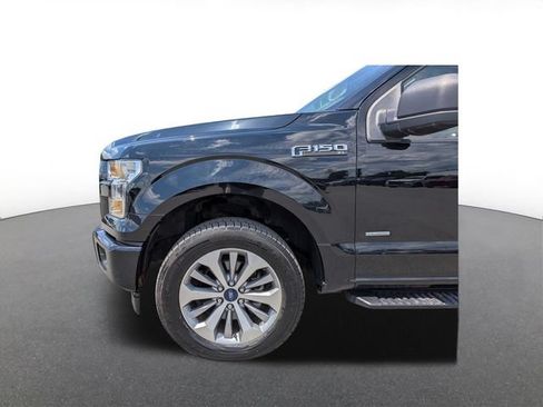 Used 2017 Ford F150 XL w/ Equipment Group 101A Mid AWD/4WD image 19