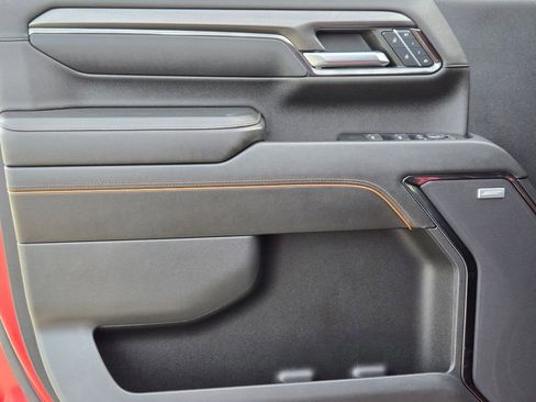 Used 2024 GMC Sierra 2500 AT4 w/ AT4 Premium Plus Package image 11