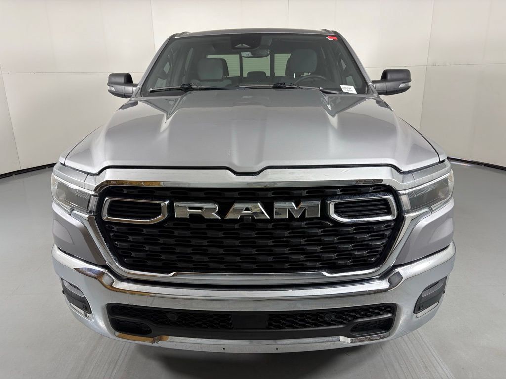 Used 2025 RAM 1500 Big Horn AWD/4WD image 3