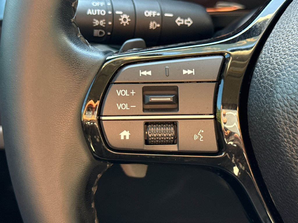 Certified 2025 Honda Pilot EX-L image 30