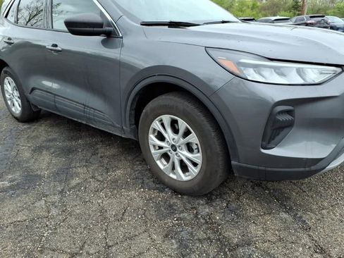 Used 2024 Ford Escape Active AWD/4WD image 4