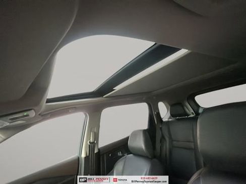 Used 2021 Nissan Rogue SL w/ Premium Package FWD image 12