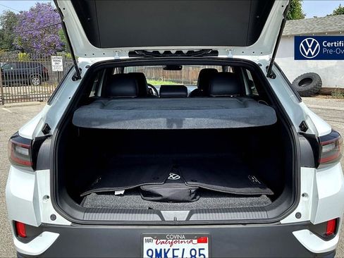 Used 2024 Volkswagen ID.4 Pro AWD/4WD image 26