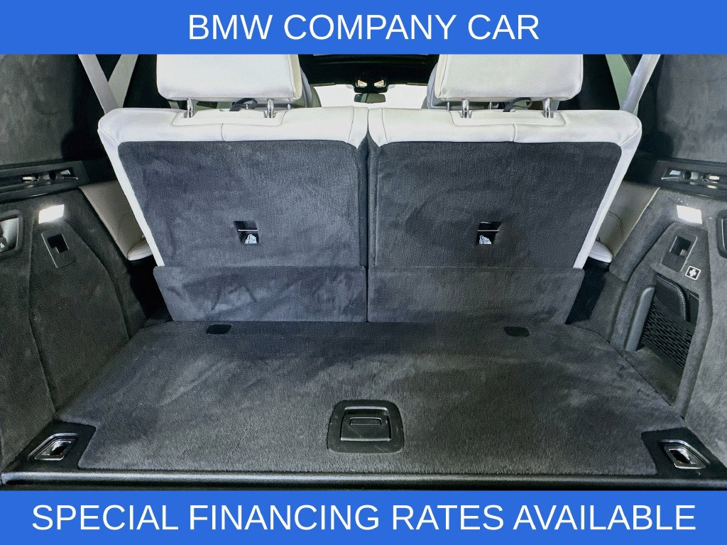 Used 2026 BMW X7 M60i AWD/4WD image 32
