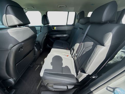 New 2026 Hyundai Santa Fe SEL w/ Tow & Go Package FWD image 17