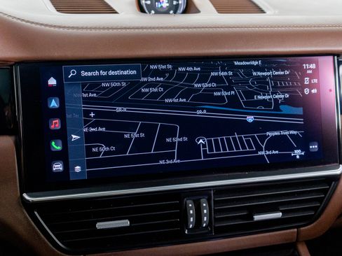 Used 2023 Porsche Cayenne Turbo image 40