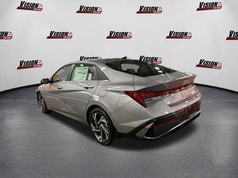 New 2026 Hyundai Elantra Limited image 7