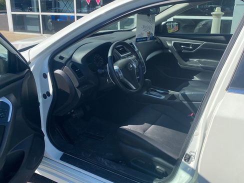 Used 2017 Nissan Altima 2.5 SR image 10