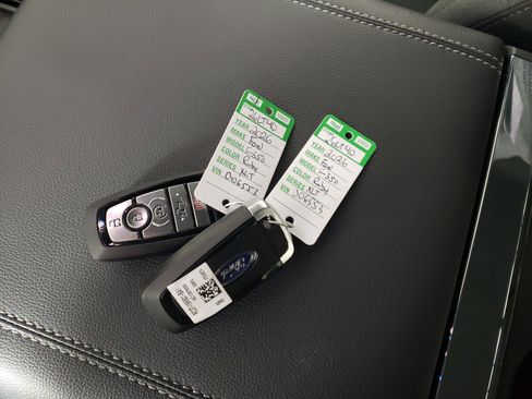 New 2026 Ford F350 XLT w/ XLT Premium Package image 28