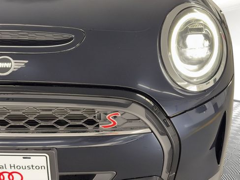 Used 2023 MINI Cooper S image 11