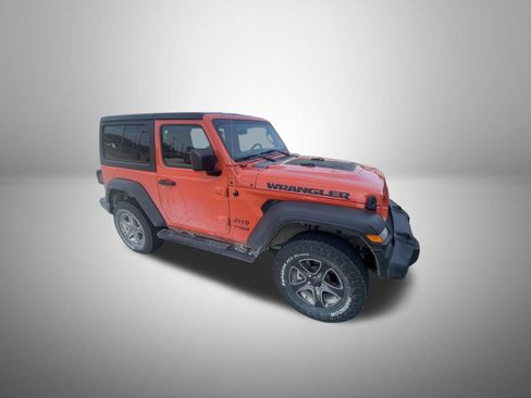 Used 2018 Jeep Wrangler Sport AWD/4WD image 3