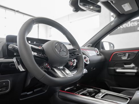 New 2025 Mercedes-Benz GLA 35 AMG 4MATIC image 7